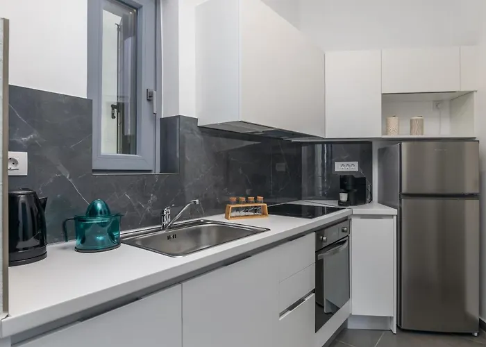 Luna Blanca Apartman Adámasz
