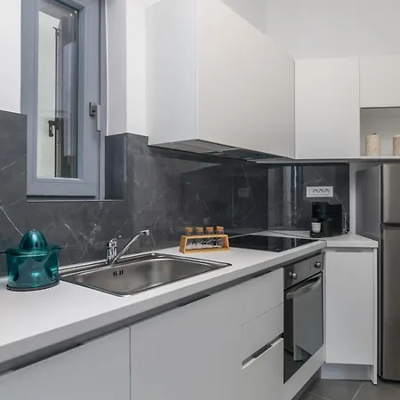 Luna Blanca Apartment Adamantas (Milos)