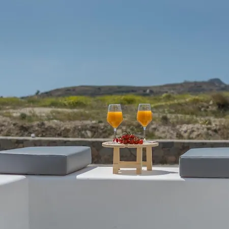 Luna Blanca * Adamantas (Milos)