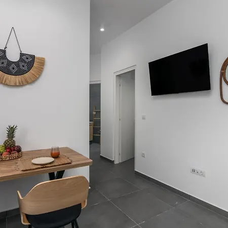 Luna Blanca Apartment *